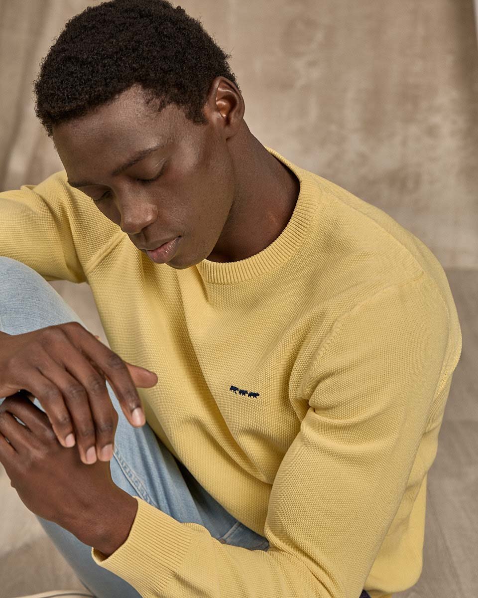 Pull nid d'abeille jaune