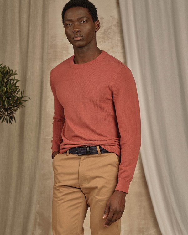Pull Daniel rose