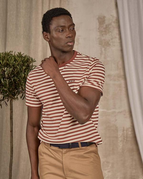 T-shirt rayé rouge T-shirt rayé rouge