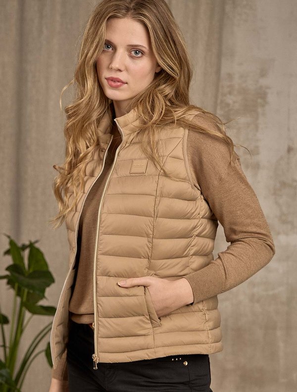 Doudoune sans manches beige Doudoune sans manches beige