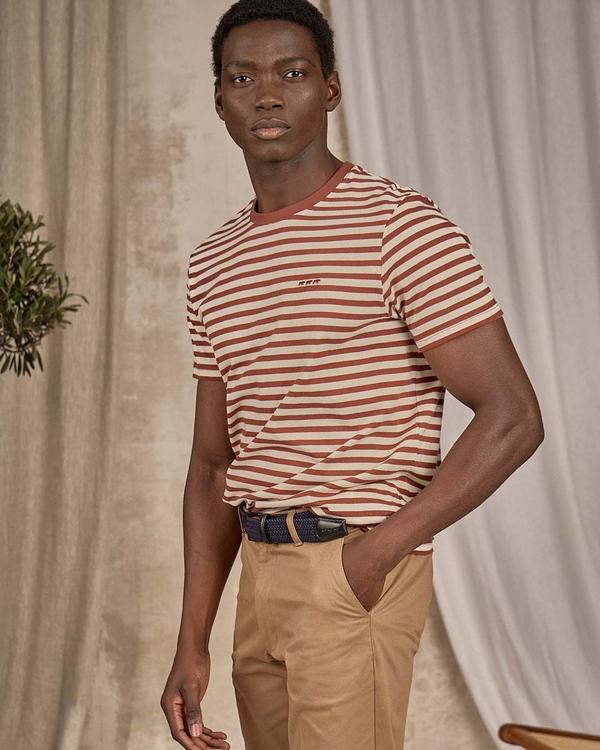 T-shirt rayé rouge T-shirt rayé rouge
