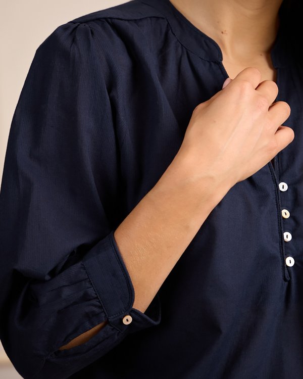 Blouse à rayures ton sur ton bleu Blouse à rayures ton sur ton bleu