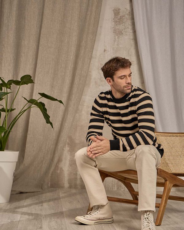 Pull col rond beige Pull col rond beige