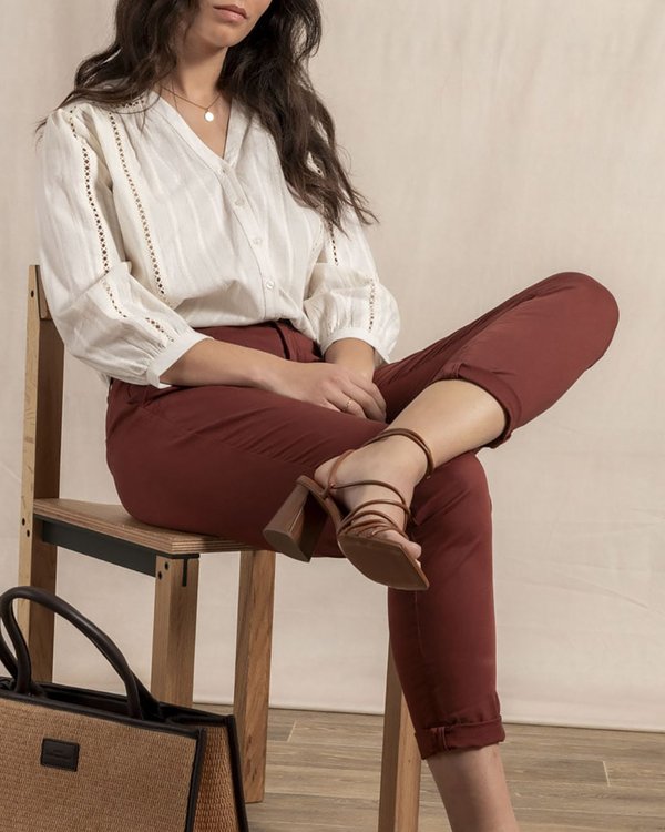 Chemise détail jour échelle Chemise détail jour échelle