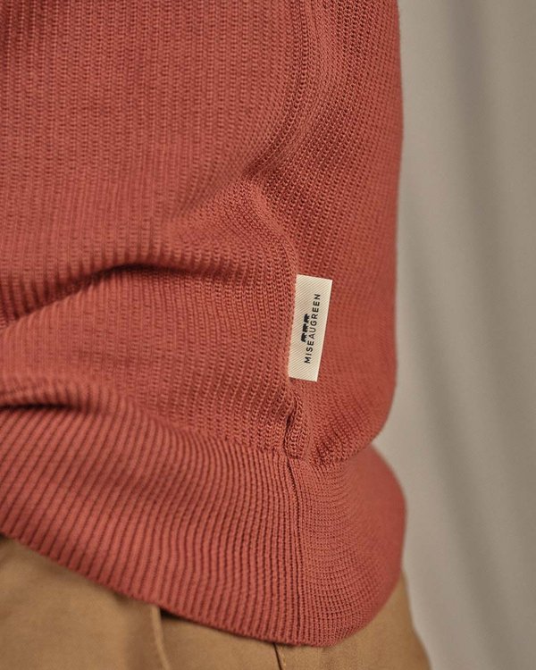 Pull Daniel rose
