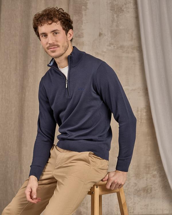 Pull col camionneur bleu
