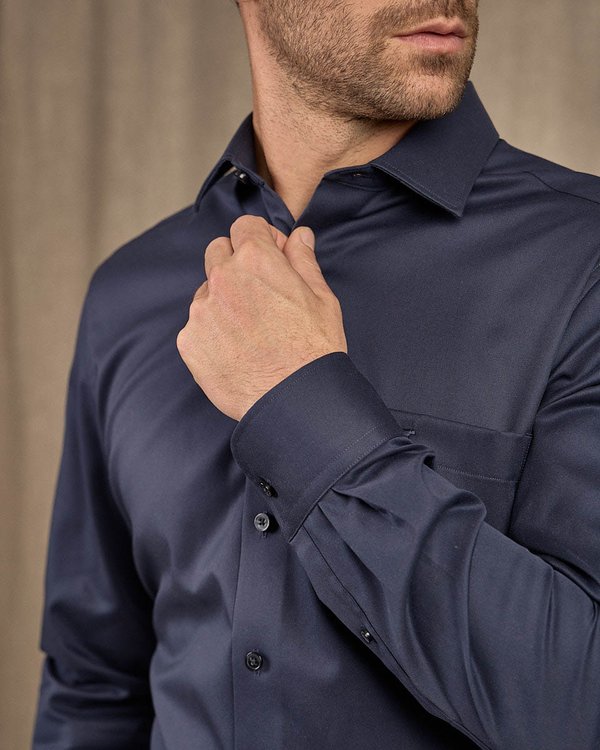 Chemise unie bleu Chemise unie bleu