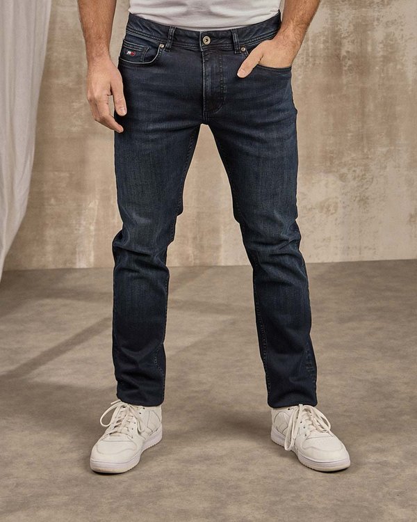 Jean coupe ajustée bleu Jean coupe ajustée bleu