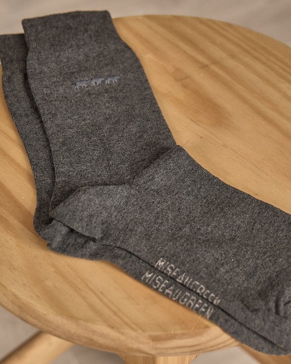 Chaussettes unies broderie 3 vaches Chaussettes unies broderie 3 vaches