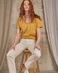 T-shirt col V lurex jaune T-shirt col V lurex jaune